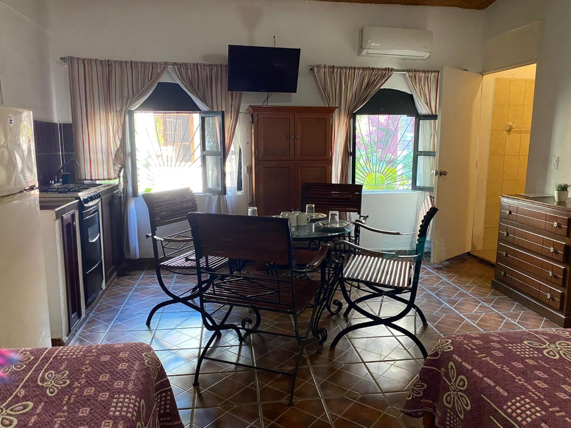 Delias Trailer Park Hotell Rincon de Guayabitos Exteriör bild